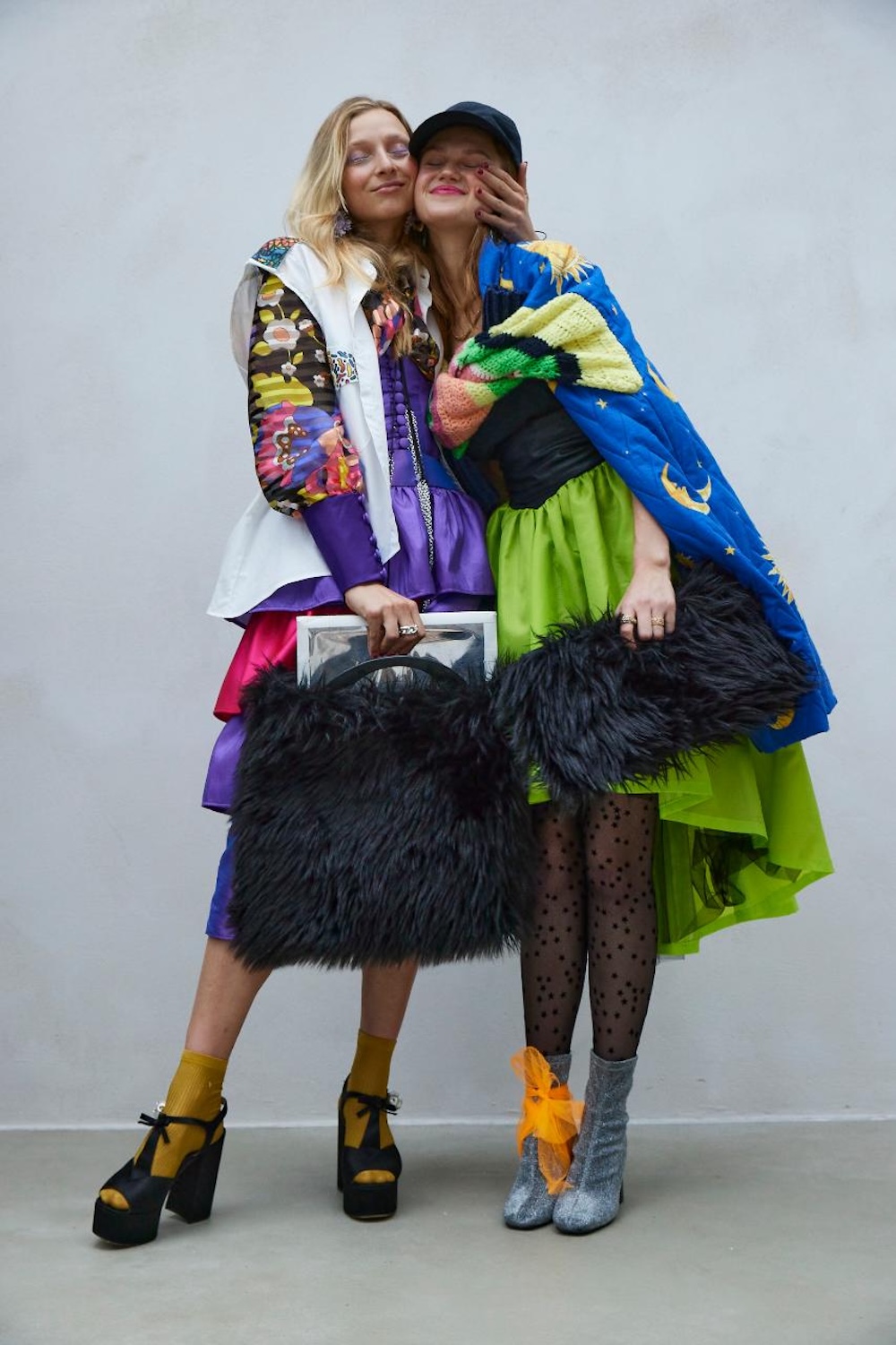 avenger-coren-pollok-styling-kunst-buch-amaran-creative-lclubbing-with-friends-low.jpg