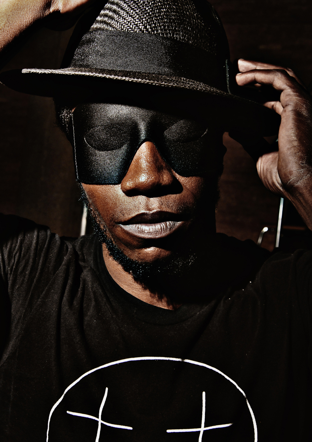 avenger-photographers-christoph-voy-willis-earl-beal.jpg